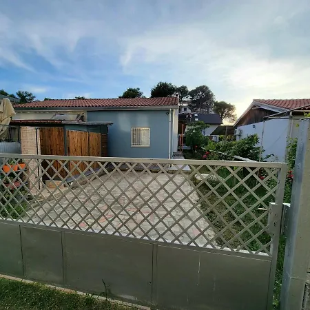 Cozy Villa, Beach. Σπίτι διακοπών Golem (Tirana)
